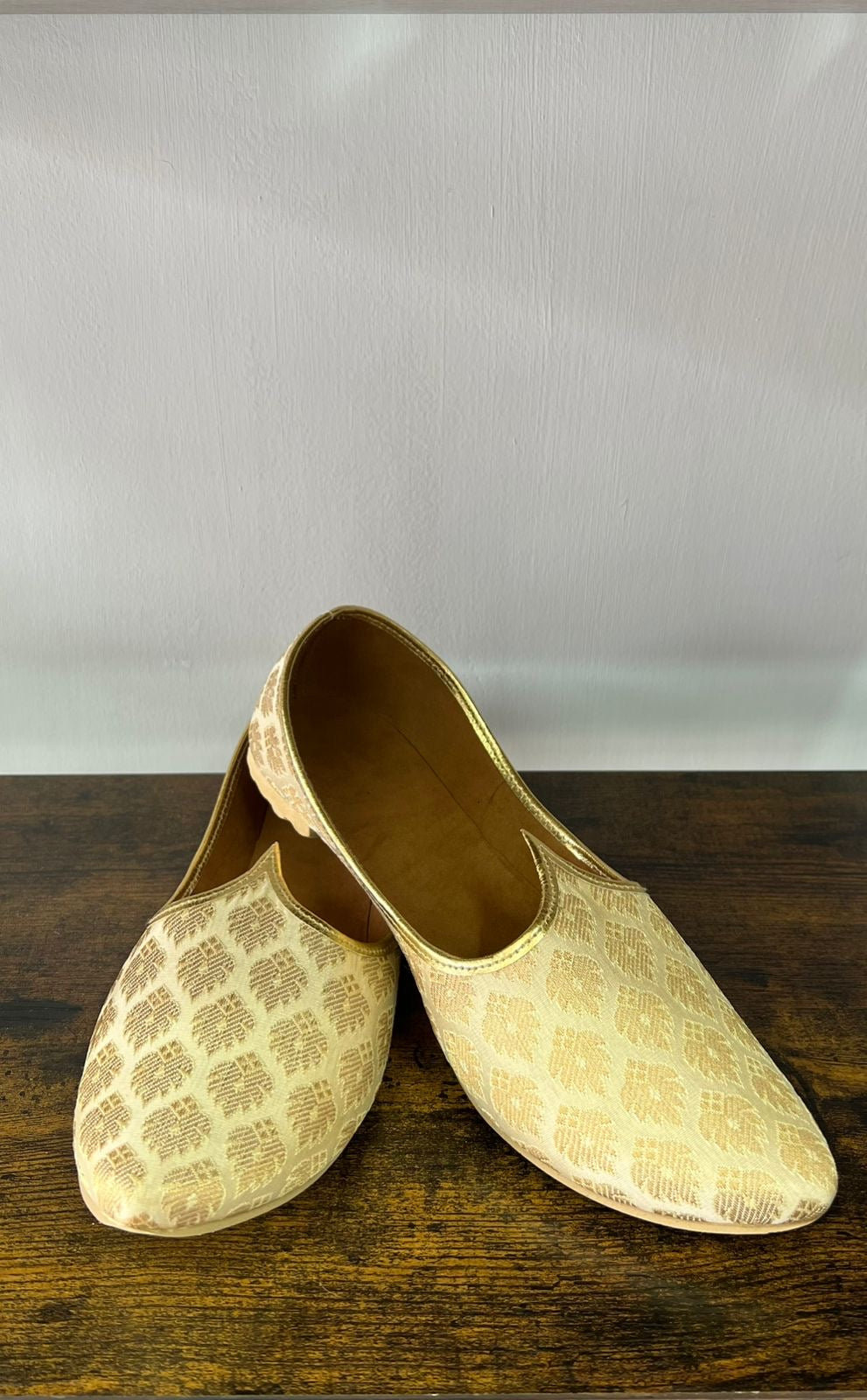 Mojri para Caballeros — Zapatos Estilo Aladino de la India