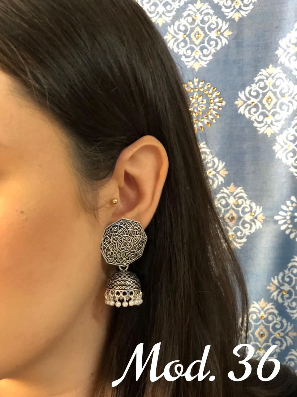 Aretes Hindu Chicos