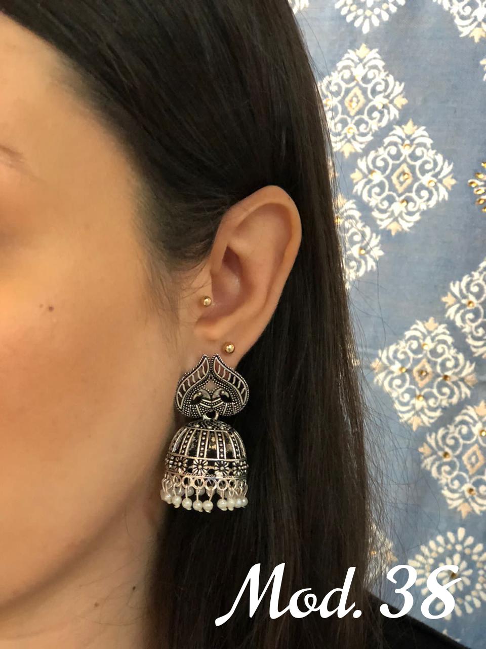 Aretes Hindu Chicos