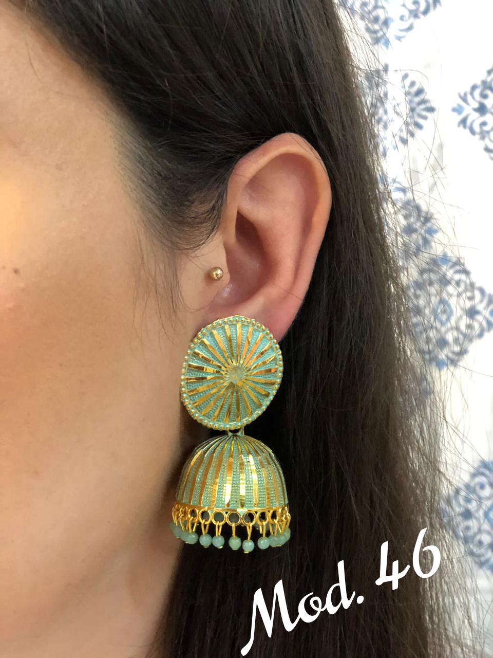 Aretes Hindu Chicos