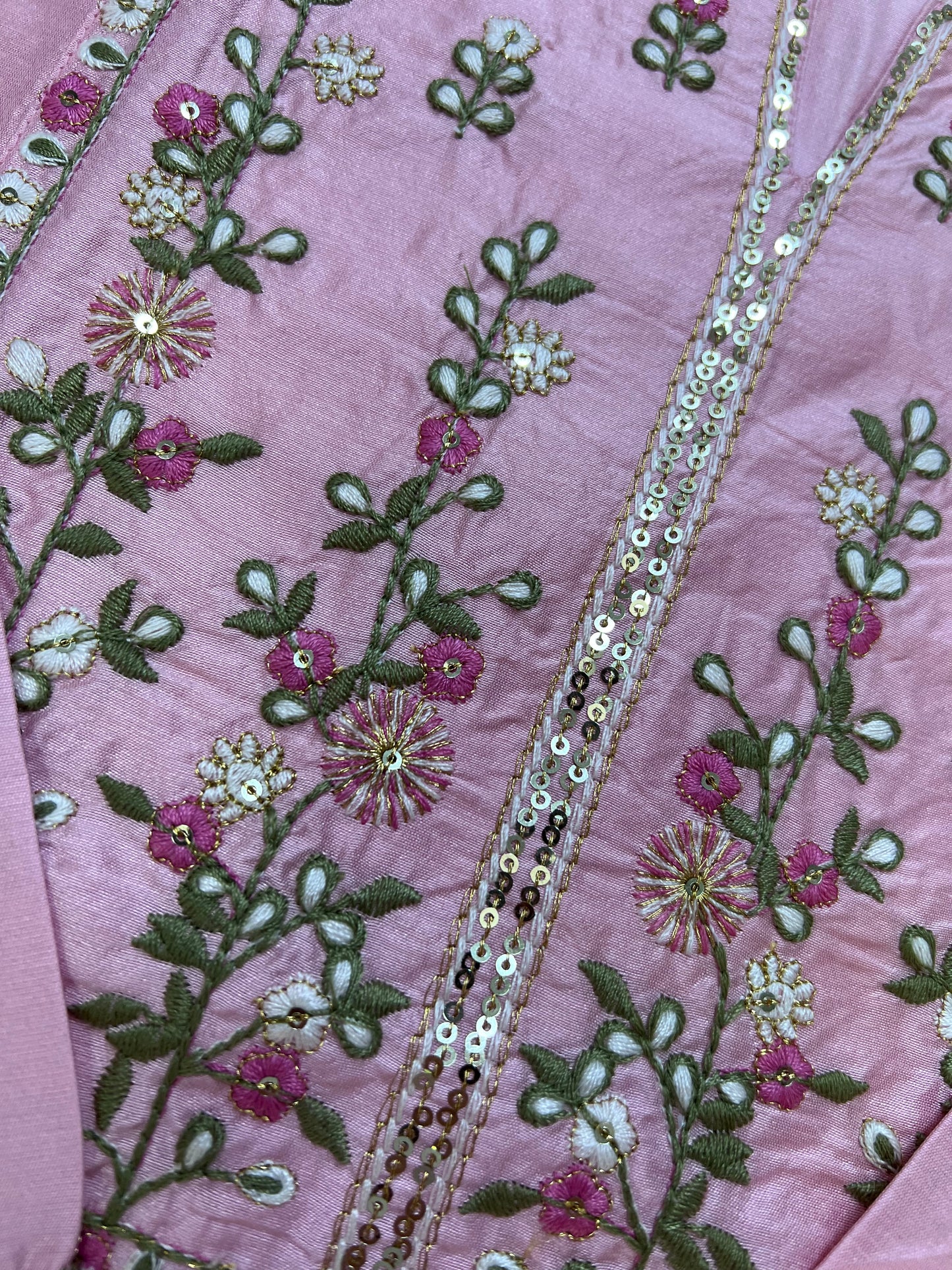 Kurti Hindú - Lucknowi Rosa
