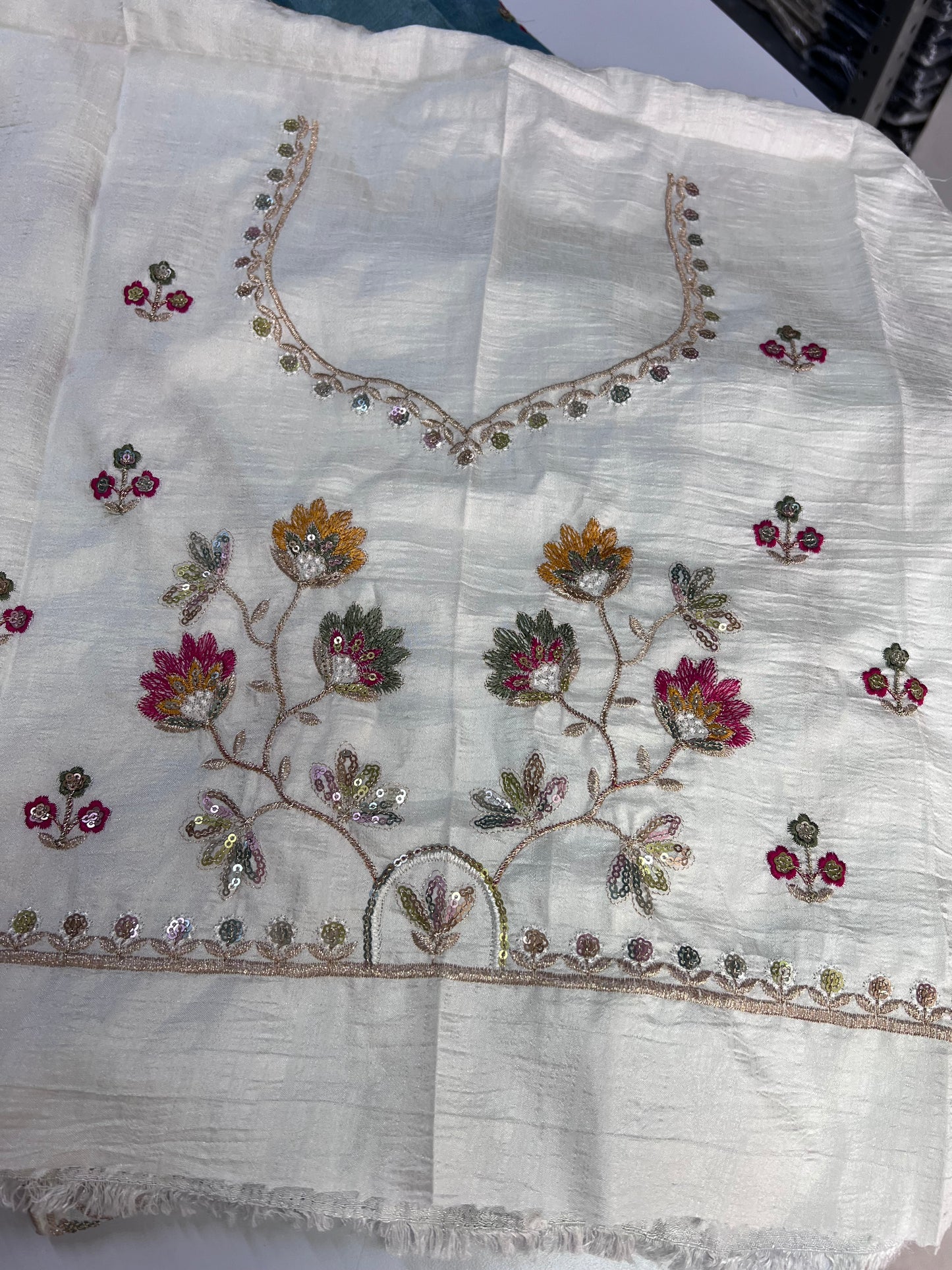 Lehenga Tradicional Hindú - Perla