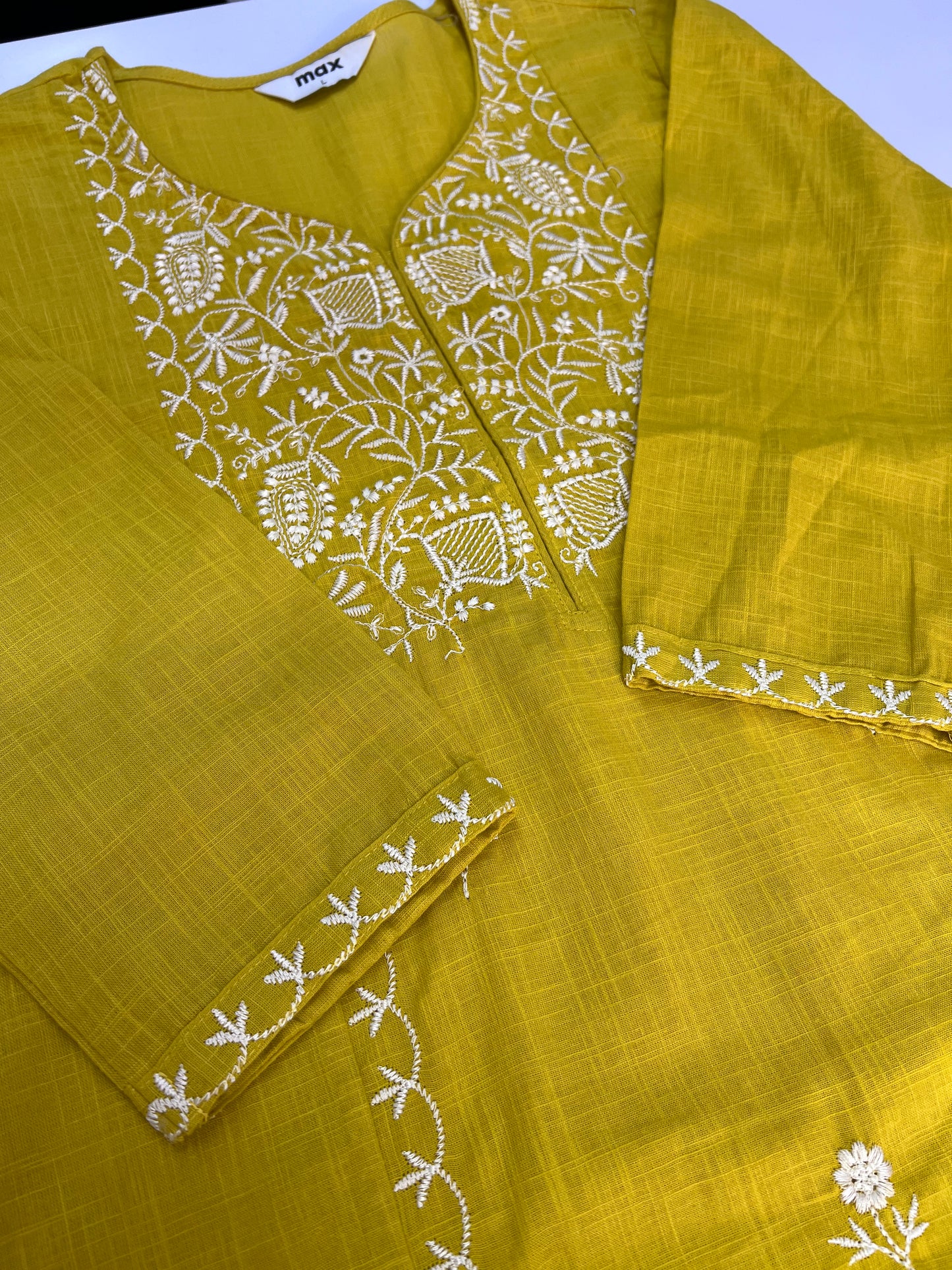 Kurti Hindú - Bengaluru Amarillo