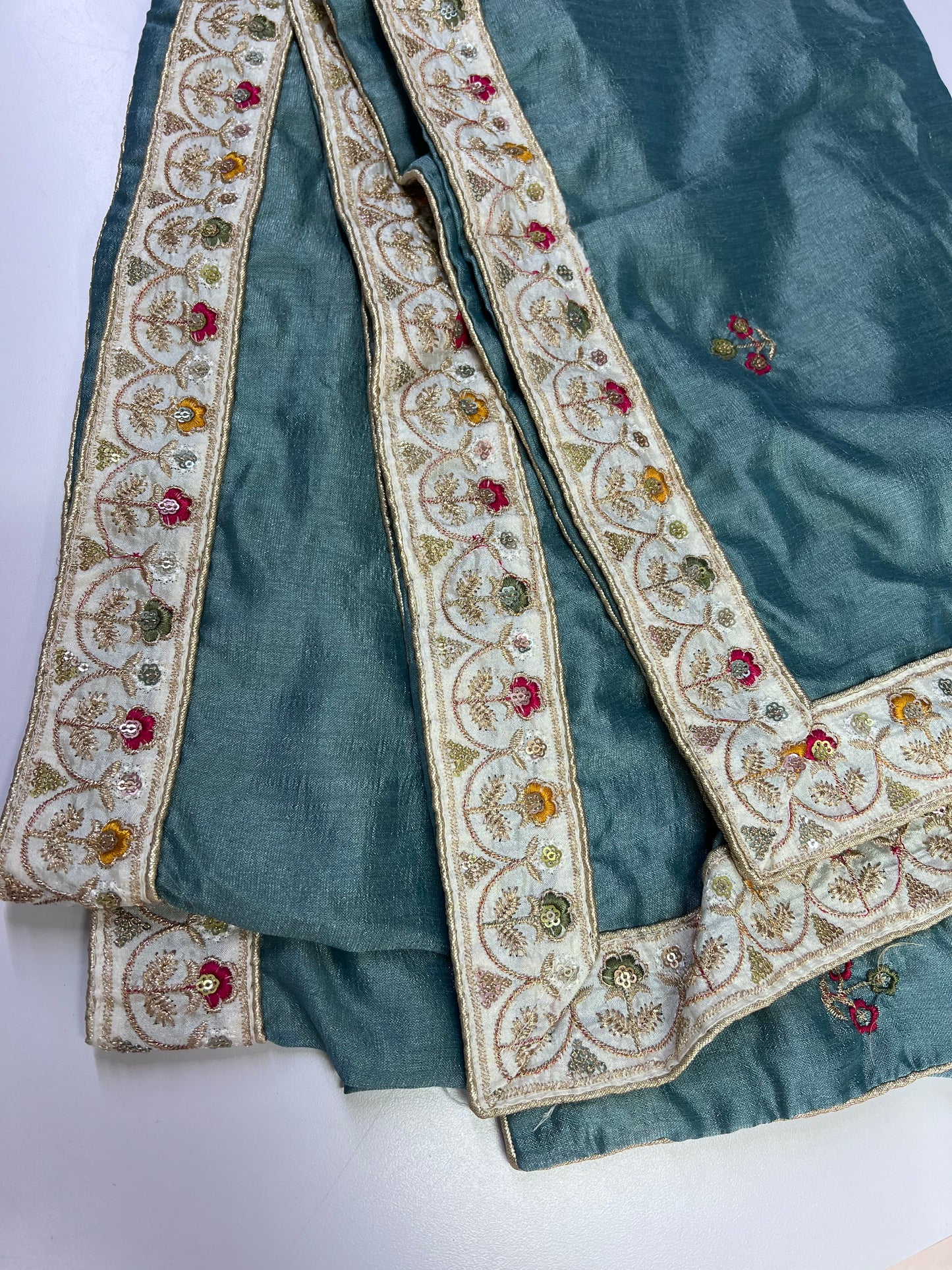 Lehenga Tradicional Hindú - Perla