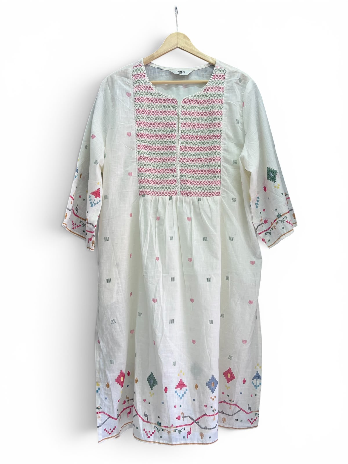Kurti Hindú Artesanal con Estilo Tradicional y Elegante