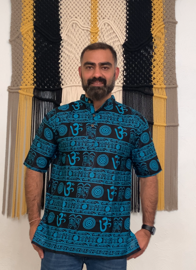 Kurta Hindú Estampado OM - Manga Corta - 100% Algodón