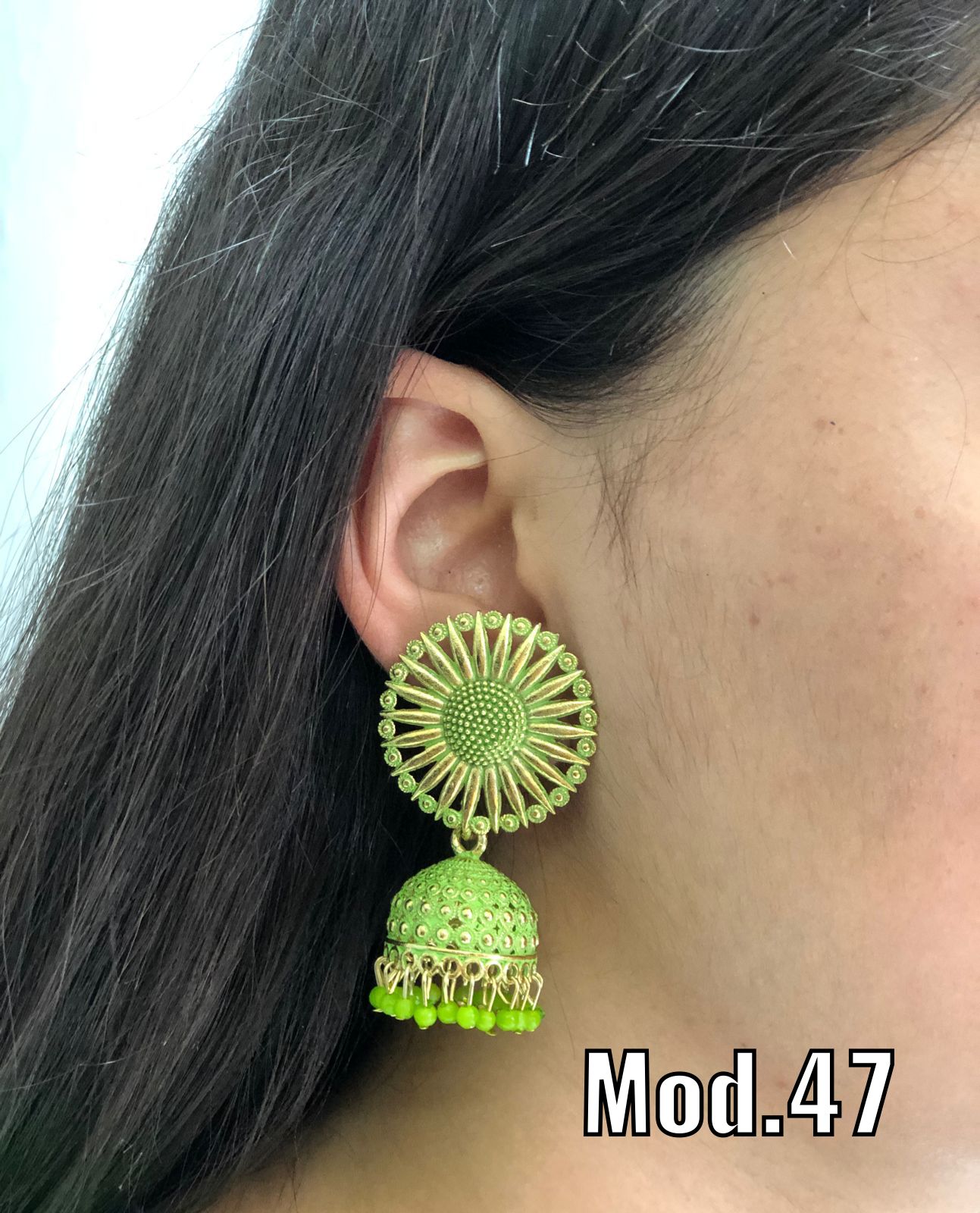 Aretes Hindu Chicos