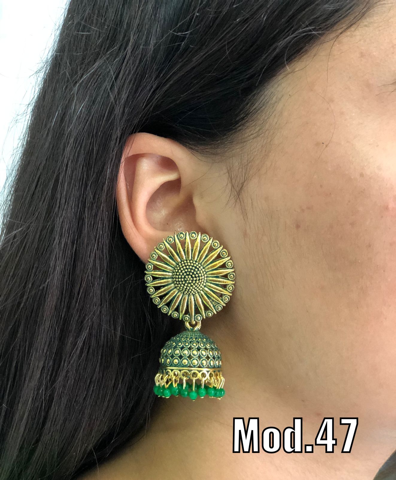 Aretes Hindu Chicos